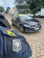 Carro roubado em 2023 é recuperado pela PRF em Cruz das Almas