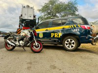 Em Jequié (BA), PRF cumpre mandado de prisão e apreende motocicleta adulterada
