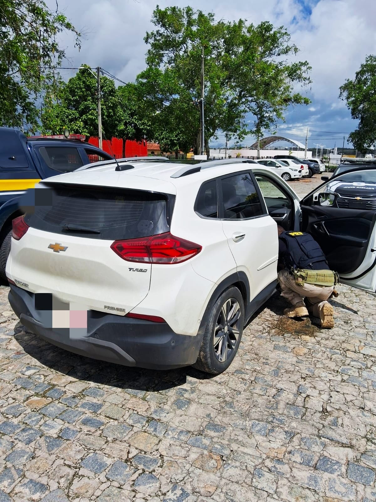 CARRO ROUBADO RECUPERADO - BR 101 - ALAGOINHAS BA
