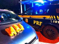 Mulheres do DF são detidas pela PRF com maconha escondida dentro de airbag; veja vídeo