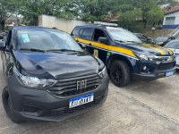 PRF recupera veículo com registro de furto em Jequié (BA) durante fiscalização na BR-116
