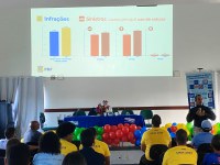 PRF na Bahia ministra palestra sobre segurança no trânsito em Ilhéus (BA)