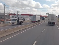 PRF prende motorista que trafegava na contramão na BR 116, em Feira de Santana (BA)