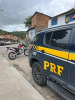 PRF flagra adulteração veicular e detém condutor em Cachoeira/BA
