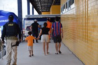 PRF na Bahia realiza Ação Educativa de Trânsito através do Cinema Rodoviário