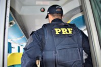 Após ação rápida na BR-242, PRF recupera carteira furtada em posto de combustível