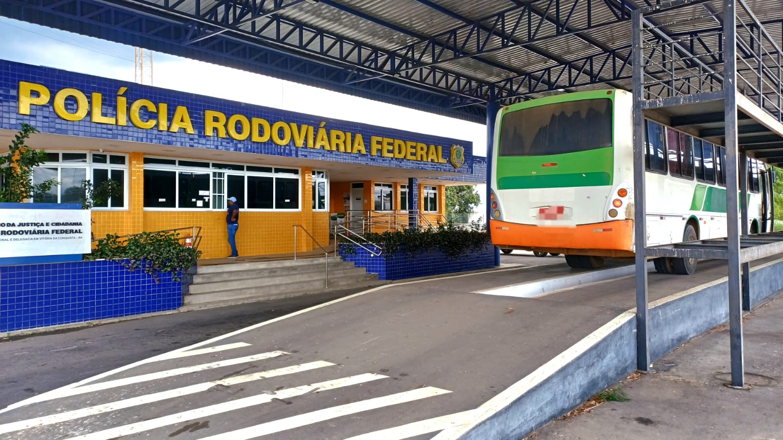 FISCALIZAÇÃO ÔNIBUS - BR 116 VITÓRIA DA CONQUISTA