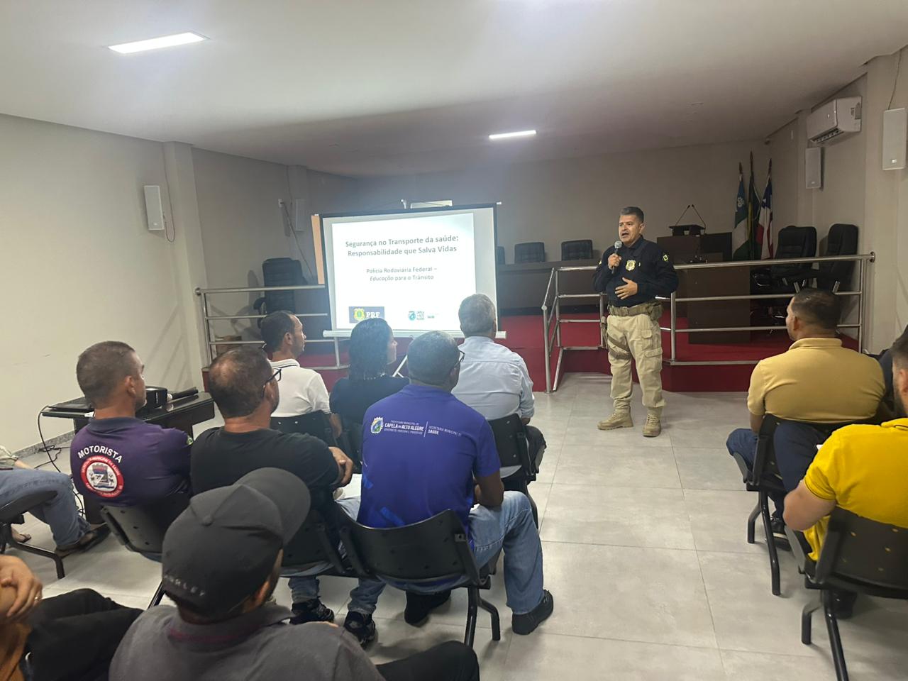 PALESTRA CONDUTORES VEÍCULOS DE EMERGÊNCIA - CAPELA DO ALTO ALEGRE (BA)