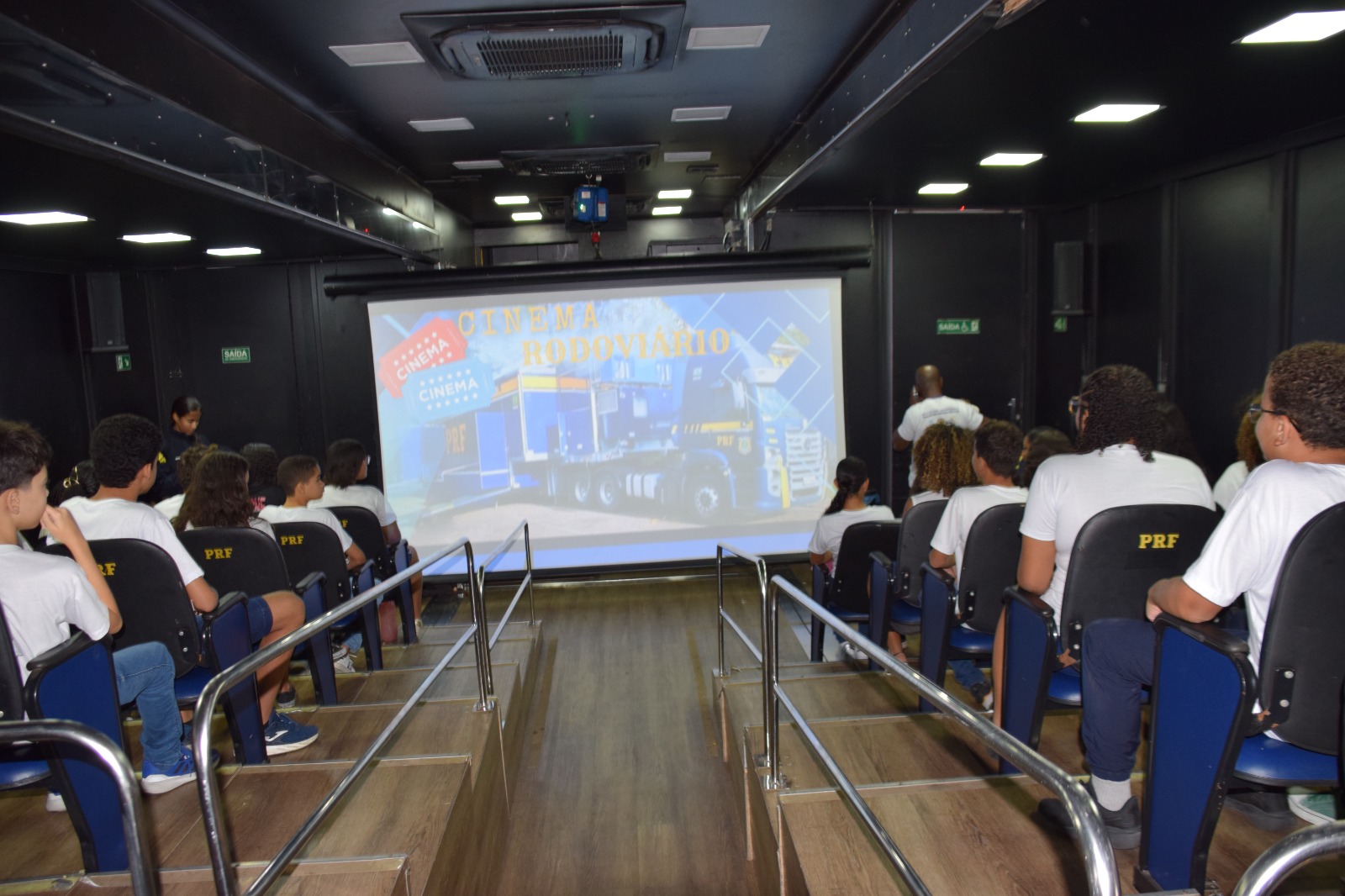 CARRETA DO CINEMA RODOVIÁRIO