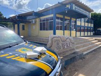 Cocaína é apreendida com passageiro de ônibus na BR 242 em Seabra (BA)