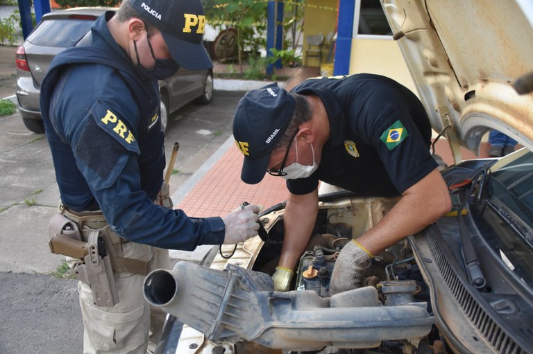 Veículo roubado no Espirito Santos é recuperado pela PRF no extremo sul da Bahia