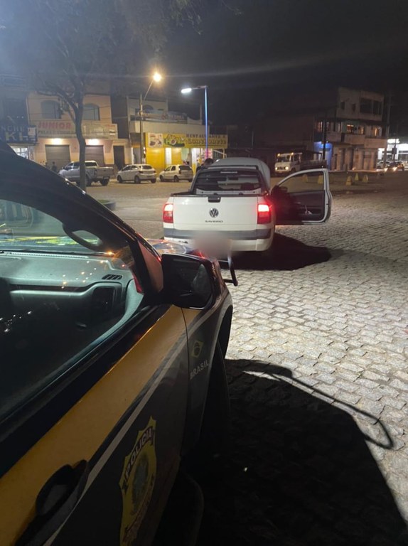 PRF recupera Saveiro furtada em Belo Horizonte (MG) e prende motorista por receptação