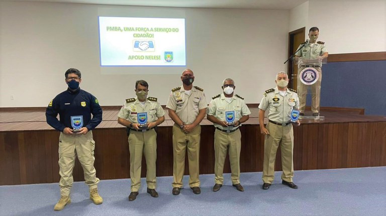 Superintendente da PRF BA recebe homenagem da Operação Apolo