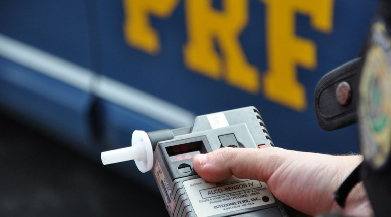 Em menos de 24h, PRF na Bahia flagra segundo idoso conduzindo embriagado
