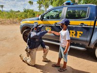 Mais um fã mirim da PRF ganha dia especial em Itaberaba(BA)