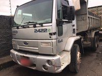 PRF flagra menor conduzindo caminhão e realizando manobras arriscadas na BR- 324