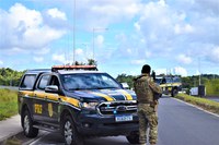 Caminhonete Ford Ranger roubada em São Mateus (ES) é recuperada pela PRF na BR 101 em Eunápolis (BA)
