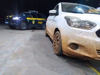 PRF recupera carro roubado rodando com placas clonadas em Euclides da Cunha (BA)