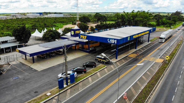 O motorista transportava as espécies sem documento ou nota fiscal válidos.