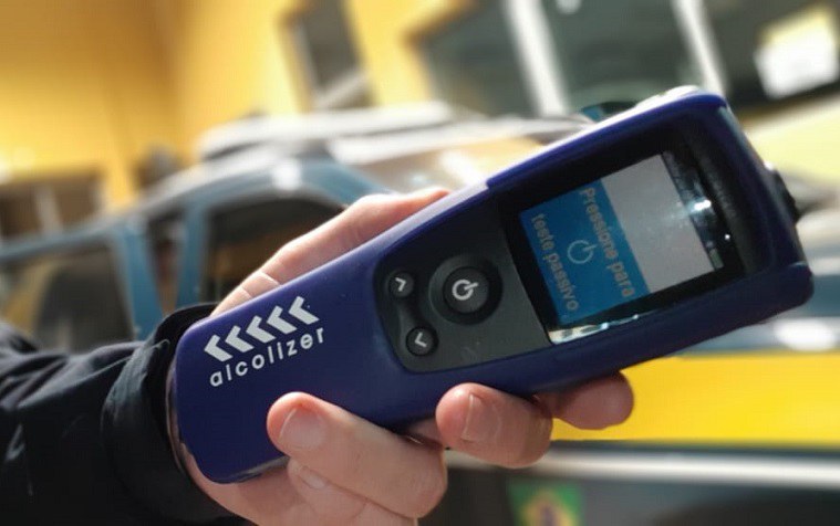 O homem, de 42 anos,  foi submetido ao teste de etilômetro, cujo resultado indicou 0,44 mg/L de álcool por litro de ar alveolar expelido pelos pulmões, comprovando a embriaguez e crime de trânsito.