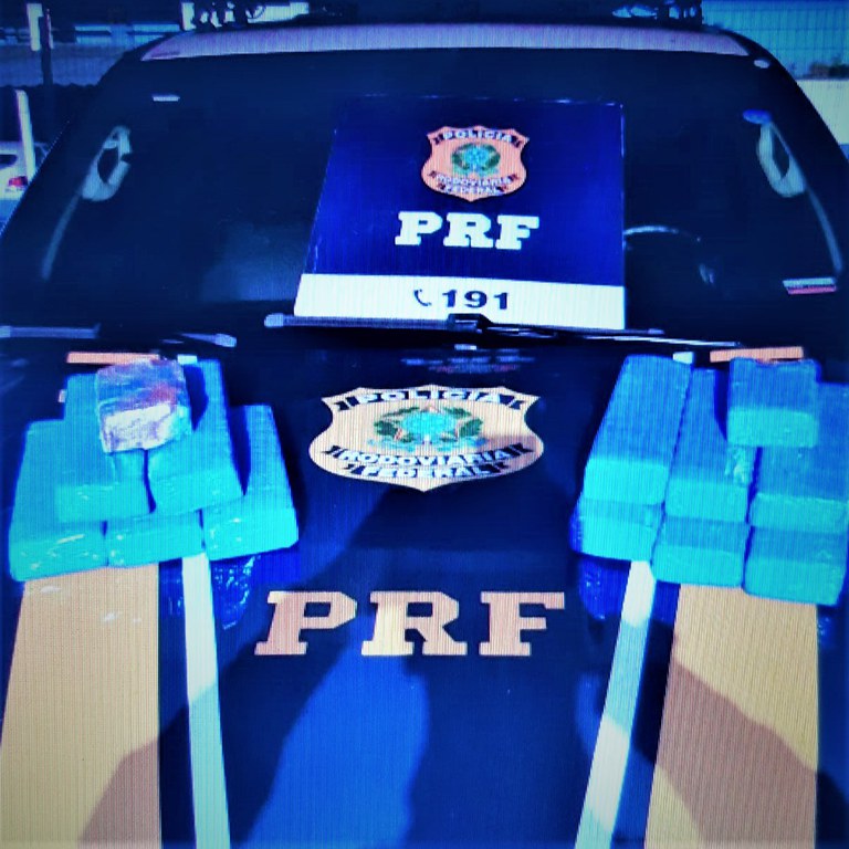 Homem é preso no sudoeste da Bahia transportando maconha em ônibus