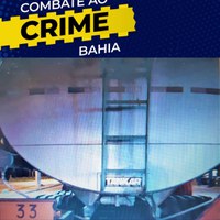 PRF apreende em Feira de Santana (BA) mais uma carreta de combustível por crime fiscal