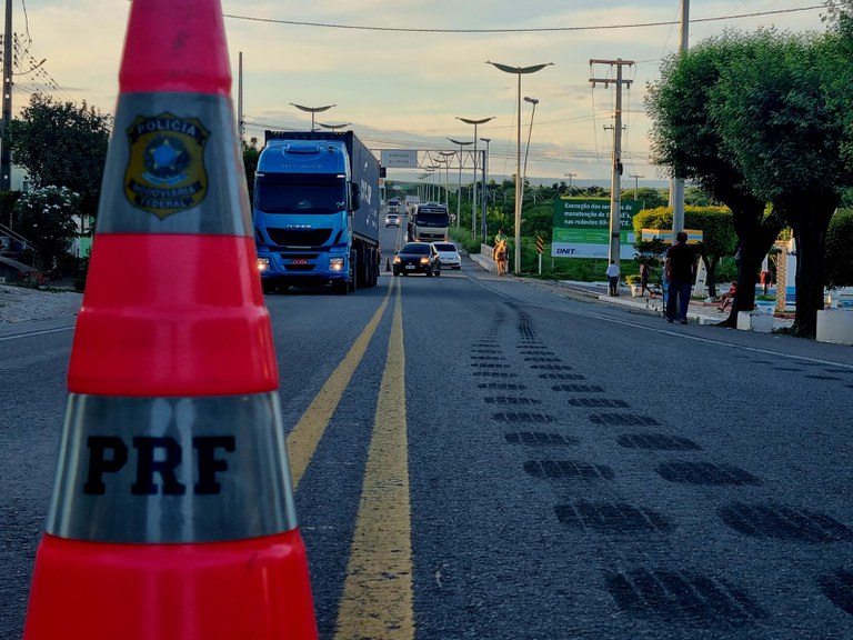 IMAGEM - PRF encerra Operação Semana Santa 2023 sem registros de mortes nas rodovias federais do Ceará