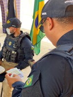 PRF prende homem procurado pela justiça, em Tianguá/CE.