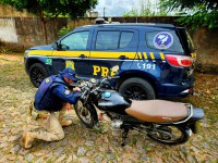 PRF recupera motocicleta furtada na BR 222 em Itapajé/CE