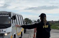 OPERAÇÃO ROSAS DE AÇO: PRF no Ceará promove ação de conscientização contra crime de importunação sexual