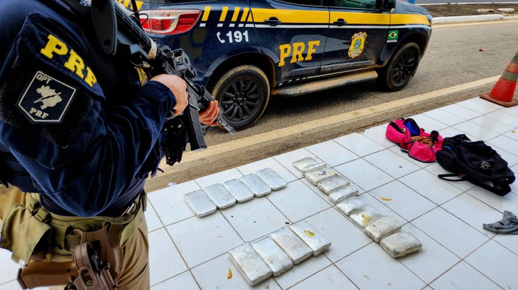 PRF apreende drogas em São Gonçalo do Amarante (CE)