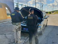 PRF identifica carro roubado e adulterado durante fiscalização em Icó/CE