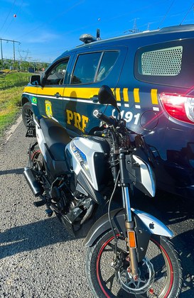 PRF prende motociclista por embriaguez ao volante durante ações de combate ao álcool no Ceará