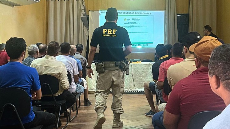 PRF promove capacitação para motoristas do transporte escolar em Icó (CE)