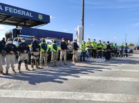 PRF realiza comando de abertura da Operação Rodovida 2021-2022, em Itatinga (CE)