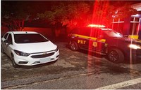 PRF prende homem conduzindo veículo alugado, sem habilitação e com munições de arma de fogo