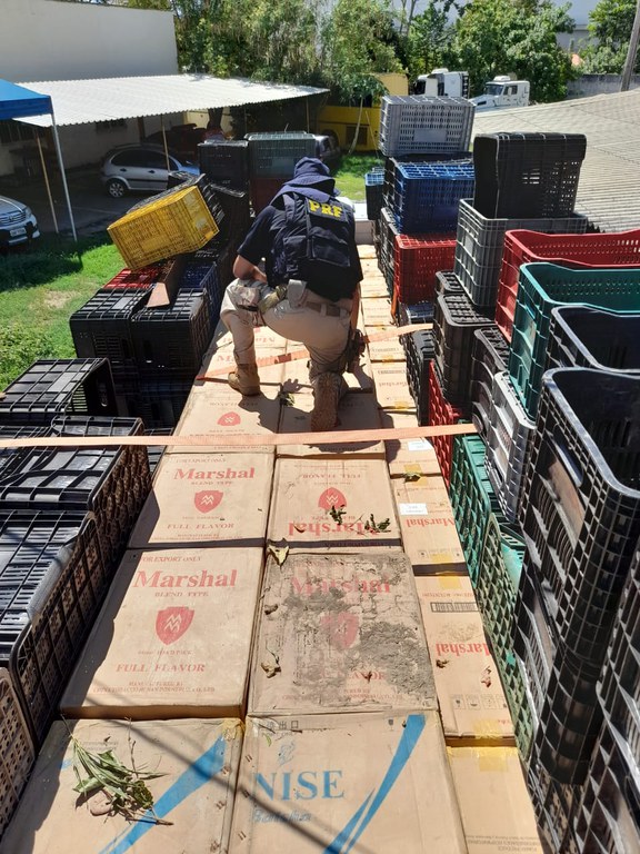 IMG 1 -  PRF faz primeira grande apreensão de cigarros no Ceará em 2021