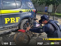 PRF no Ceará recupera, em Pentecoste, motocicleta roubada há 12 anos