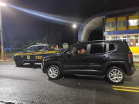 PRF recupera em Boa Viagem (CE) veículo roubado no Rio de Janeiro