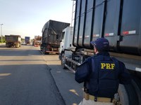 PRF no Ceará realiza XI operação temática de fiscalização de transporte de cargas indivisíveis