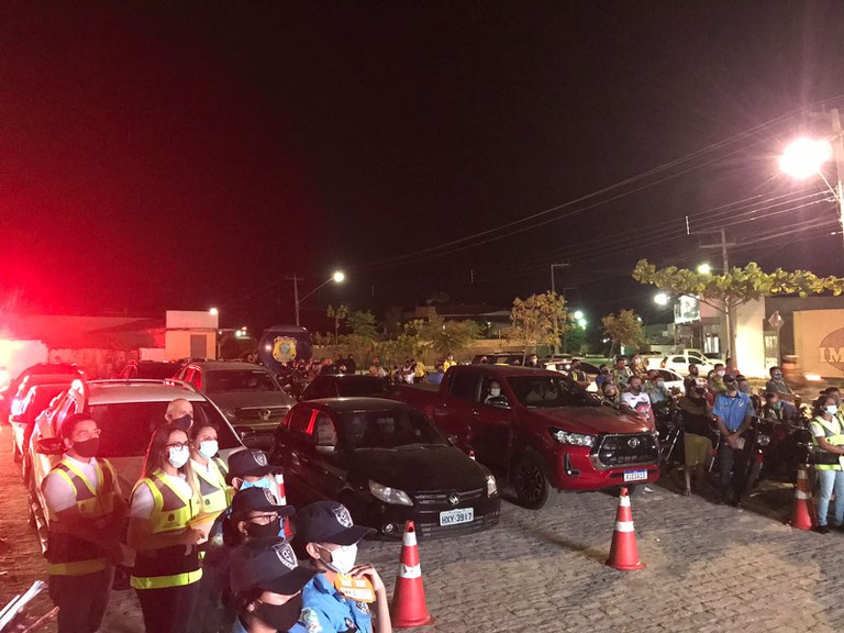 IMAGEM - PRF realiza primeiro Cine "Drive In" no Ceará em Canindé