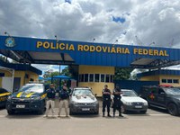Ação conjunta das PRFs DF, GO, MT e PMGO apreendem pasta base de Cocaína e Cocaína na BR 060.