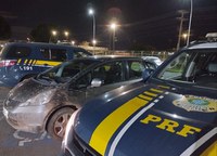 PRF detém trio com carro roubado na BR 070, em Ceilândia/DF