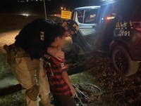 PRF resgata criança em situação de risco na BR 070