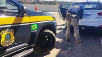 PRF prende quatro pessoas e recupera veículo clonado na BR-020