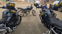 PRF recupera motocicleta roubada durante fiscalização em Águas Lindas de Goiás