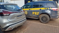 PRF recupera carro roubado e flagra veículo de locadora com apropriação indébita