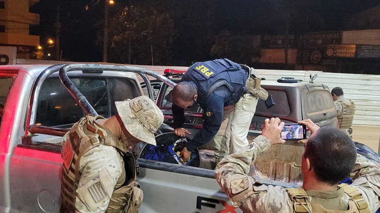 PRF apreende cocaína na BR 020.jpeg