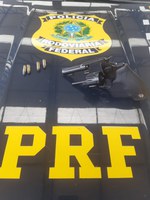 PRF prende entregador de aplicativo portando ilegalmente arma de fogo em Ceilândia (DF)