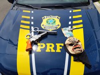 Ladrão capota carro logo após roubá-lo e é preso pela PRF em Ceilândia (DF)